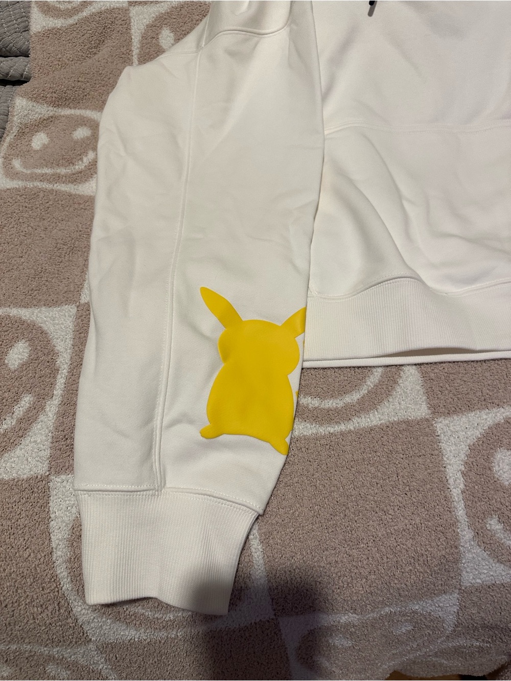 Pokemon x Target Gotta Catch Em All Cream And Color Hooded Sweatershirt Pikachu - Picture 3 of 3